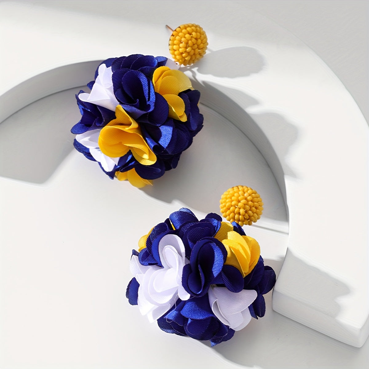 Women's Handmade Ball Flower Earrings