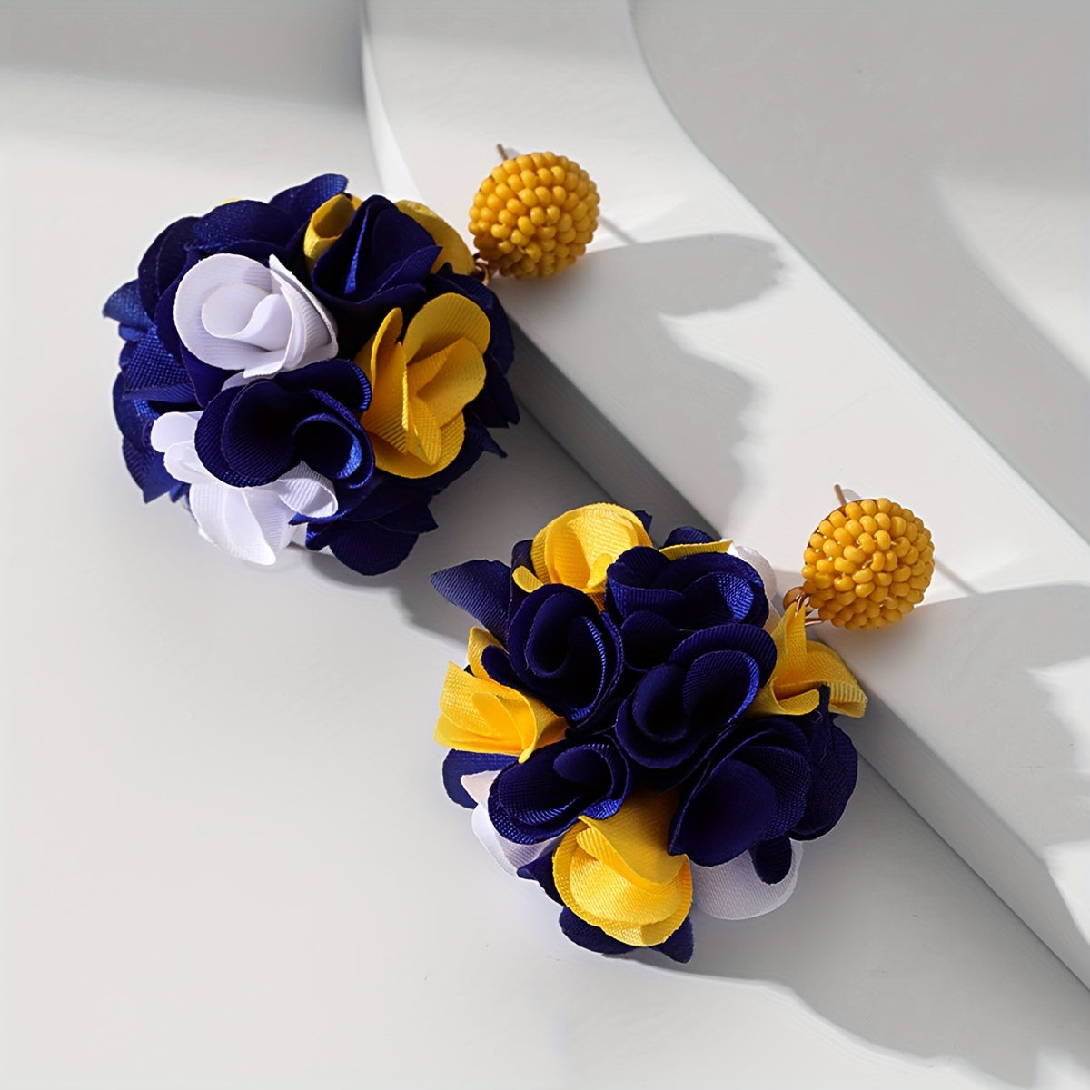 Women's Handmade Ball Flower Earrings