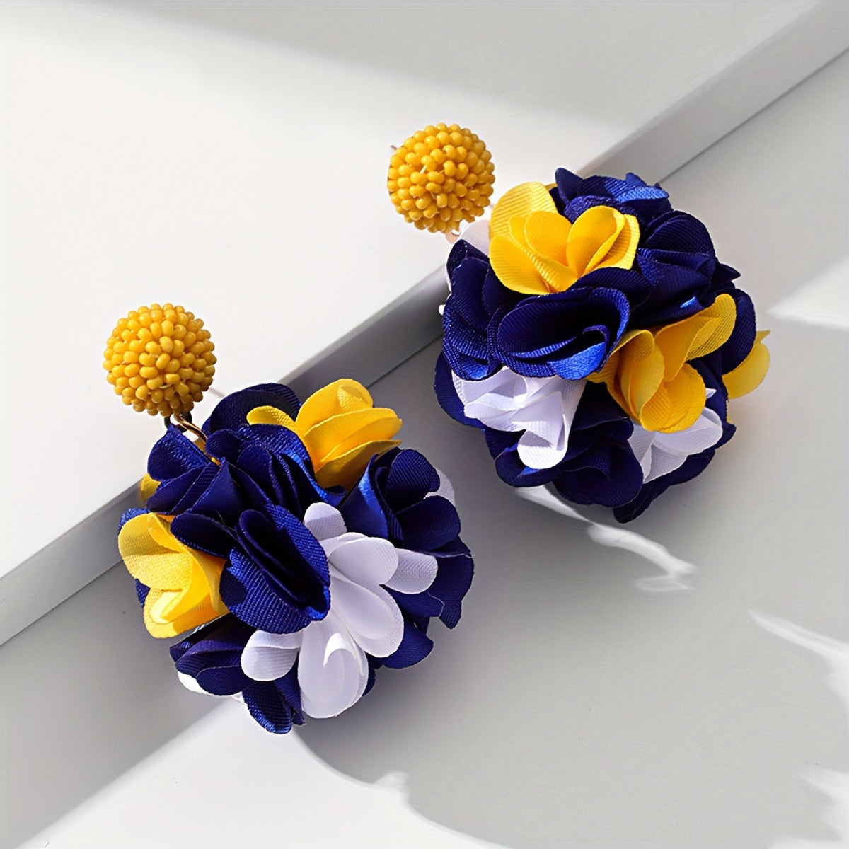 Women's Handmade Ball Flower Earrings