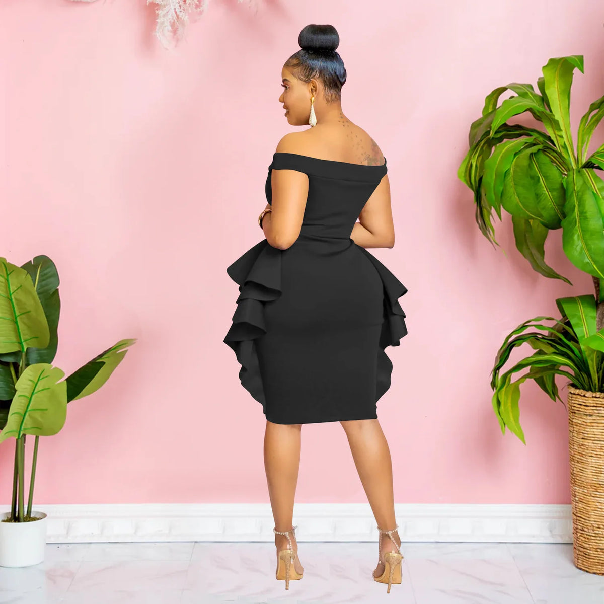 Women’s Off Shoulder Short Sleeve V-neck Bodycon Midi Dress with Side Ruffles