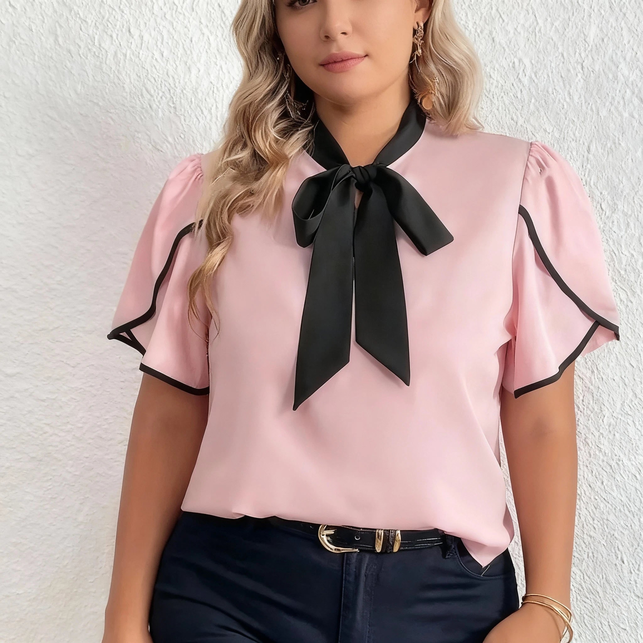 Plus Size Contrast Bow Tie Neck Short Sleeve Casual Blouse