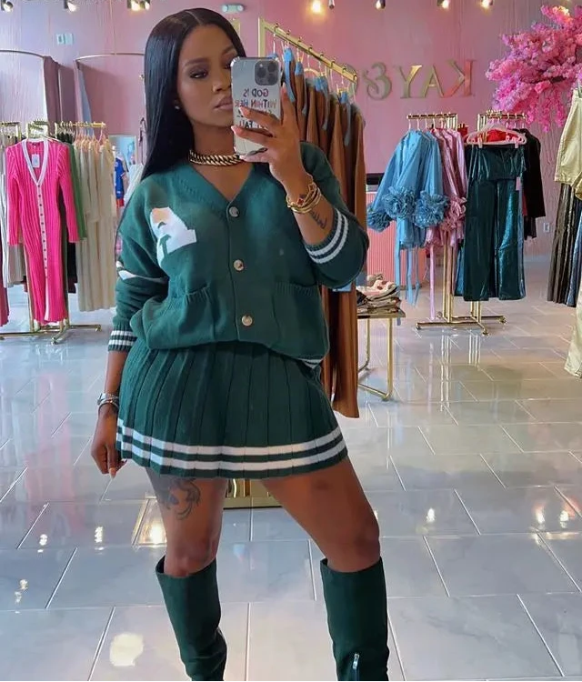 Women's Long Sleeve Knitted Letter Sweater and Pleated Skirt Set