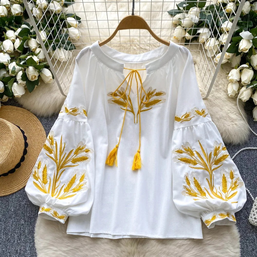 Vintage Heavy Ethnic Style Laced Up O Neck Embroidery Lantern Blouse