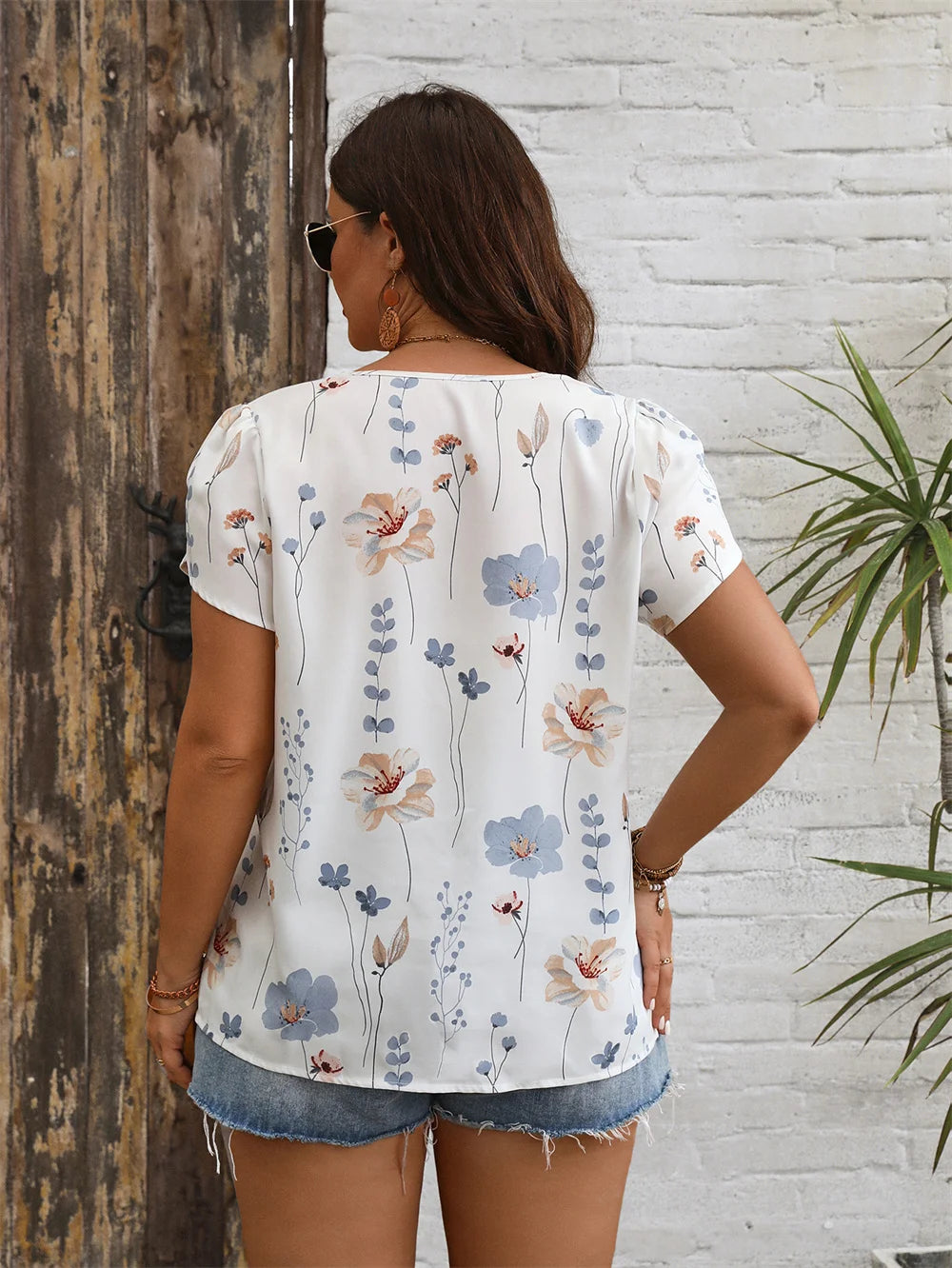 Plus Size V Neck Lace Petal Sleeve Vintage Floral Print Button Casual Blouse