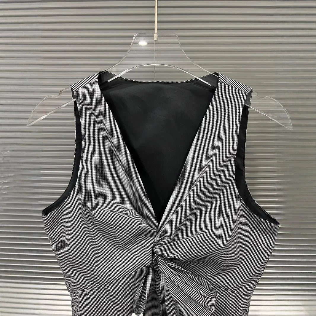 Women's Irregular Black White Plaid Bow Bandage Pleated Slim Short Vest