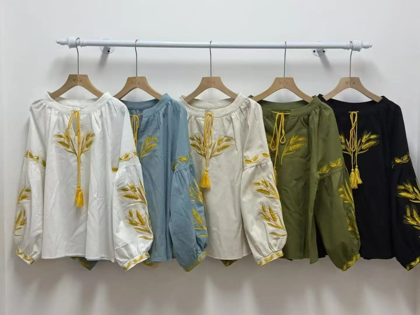 Vintage Heavy Ethnic Style Laced Up O Neck Embroidery Lantern Blouse